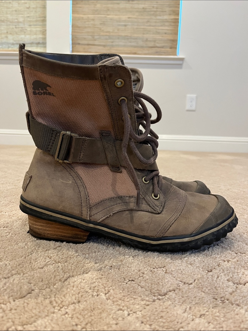 Sorel Brown Women's Lace-Up Boot